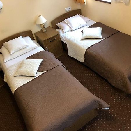 Hotel Restauracja Podzamcze شتشيتسين المظهر الخارجي الصورة