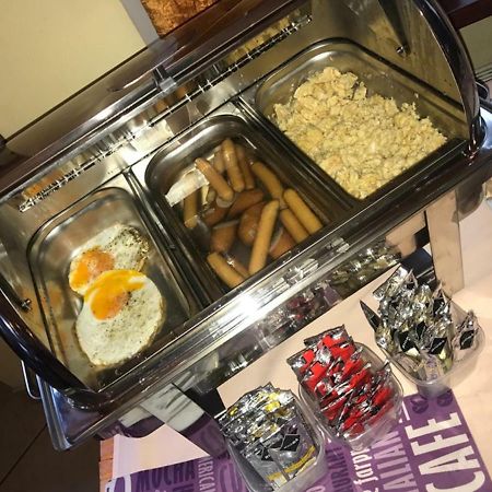 Hotel Restauracja Podzamcze شتشيتسين المظهر الخارجي الصورة