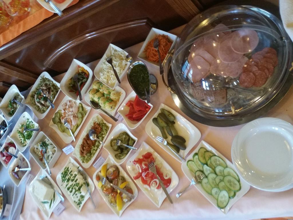 Hotel Restauracja Podzamcze شتشيتسين المظهر الخارجي الصورة