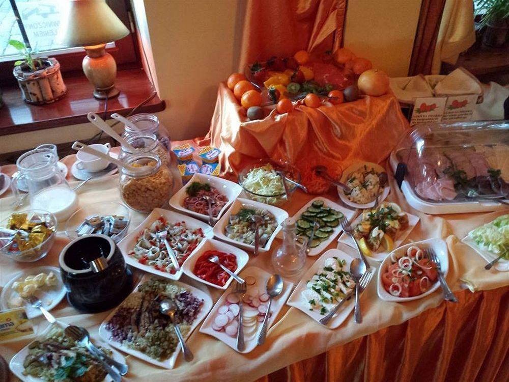 Hotel Restauracja Podzamcze شتشيتسين المظهر الخارجي الصورة