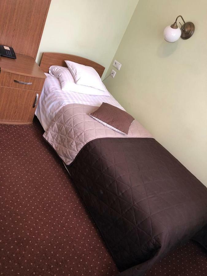 Hotel Restauracja Podzamcze شتشيتسين المظهر الخارجي الصورة