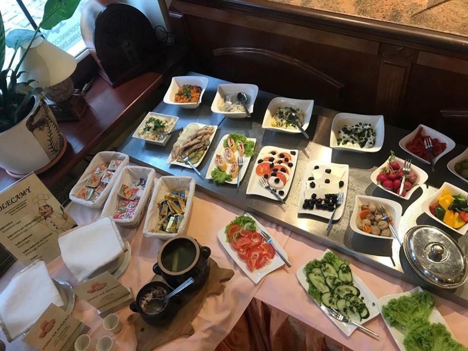 Hotel Restauracja Podzamcze شتشيتسين المظهر الخارجي الصورة